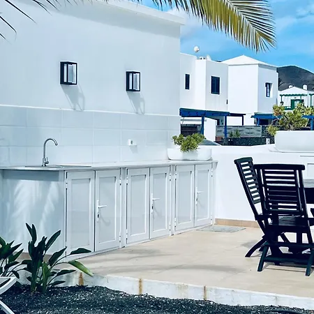 Lovely Casa Felicidad, Swimming Pool, Wifi X Private Garden Playa Blanca  Exterior photo