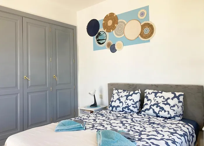 Lovely Casa Felicidad, Swimming Pool, Wifi X Private Garden