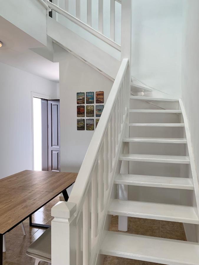 Lovely Casa Felicidad, Swimming Pool, Wifi X Private Garden Ferienhaus *