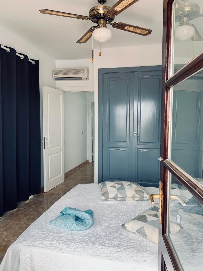 Lovely Casa Felicidad, Swimming Pool, Wifi X Private Garden Ferienhaus *