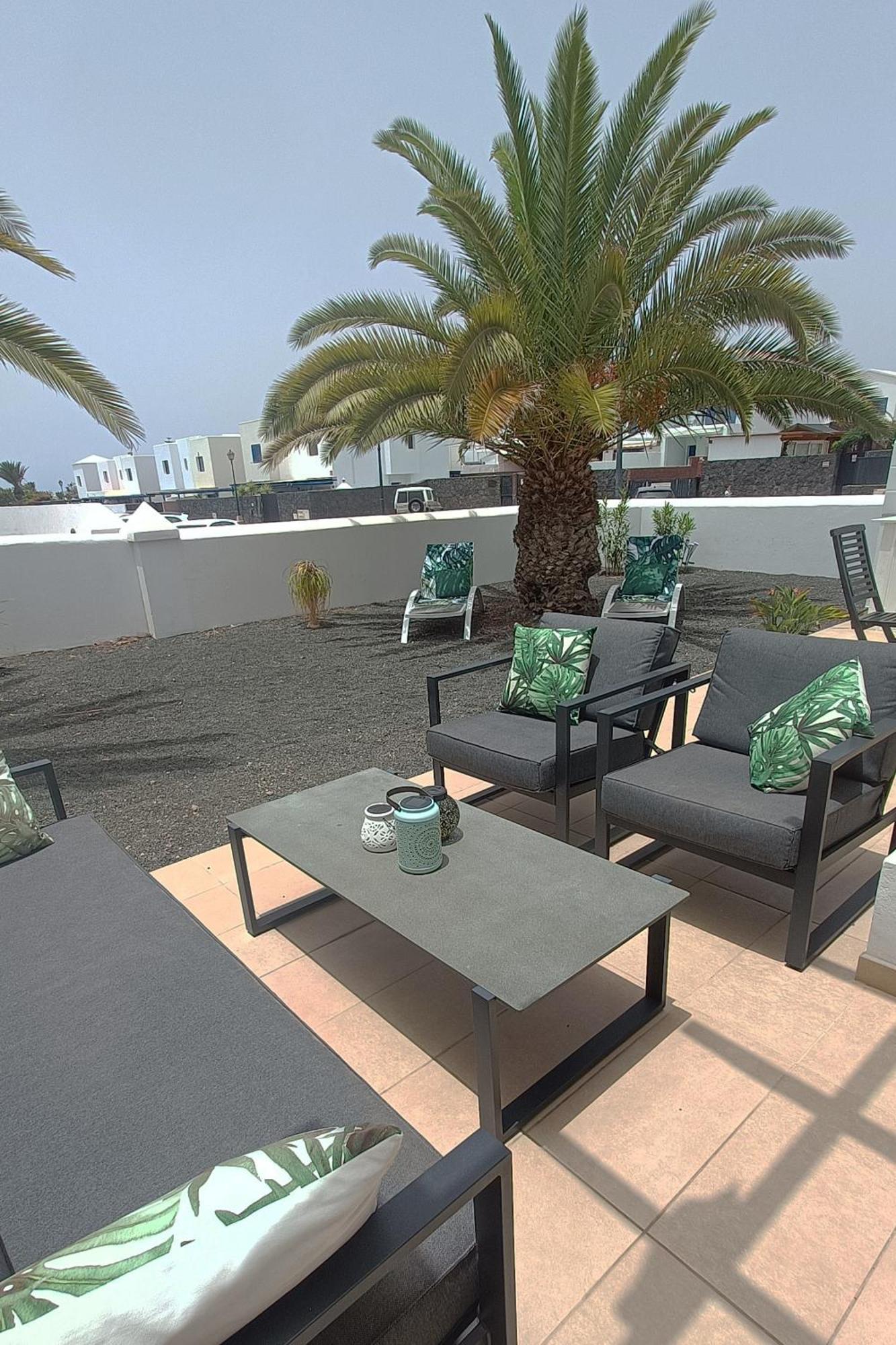 Lovely Casa Felicidad, Swimming Pool, Wifi X Private Garden Ferienhaus Playa Blanca (Lanzarote)